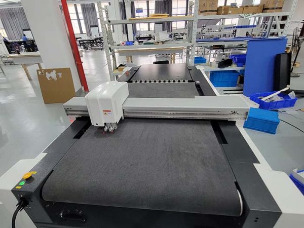 Machine de découpe numérique iECHO PK1209 (1200 x 900 mm) – Image 3